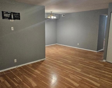 3936 Stone Gate Drive - Photo Thumbnail 17