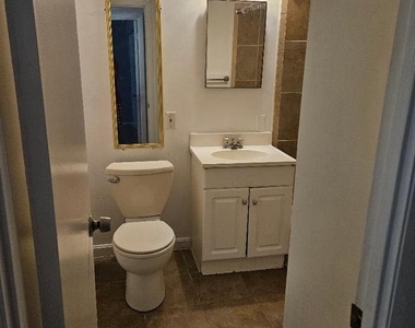 3936 Stone Gate Drive - Photo Thumbnail 4