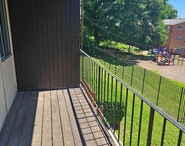 3936 Stone Gate Drive - Photo Thumbnail 29