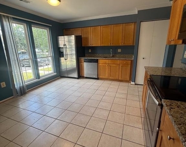 306 Hillside Terrace - Photo Thumbnail 8