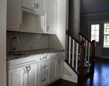 804 Bankston Woods Way - Photo Thumbnail 4