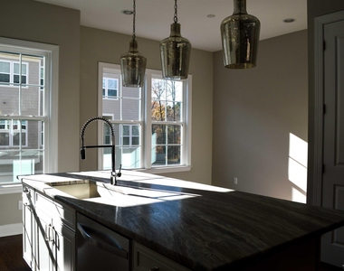 804 Bankston Woods Way - Photo Thumbnail 10