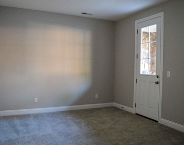 804 Bankston Woods Way - Photo Thumbnail 13