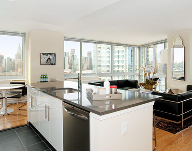 Copy of 4615 Center Boulevard, Unit 2003 - Photo Thumbnail 1