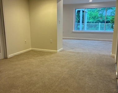 5311 Sangamore Road - Photo Thumbnail 29