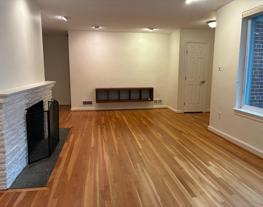 5311 Sangamore Road - Photo Thumbnail 4