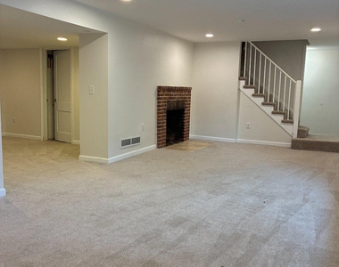 5311 Sangamore Road - Photo Thumbnail 22