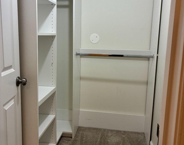 5311 Sangamore Road - Photo Thumbnail 27