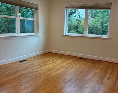 5311 Sangamore Road - Photo Thumbnail 17