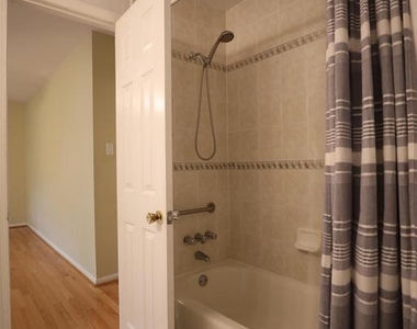 10052 Colebrook Avenue - Photo Thumbnail 19