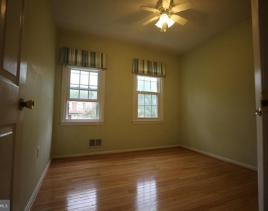 10052 Colebrook Avenue - Photo Thumbnail 23