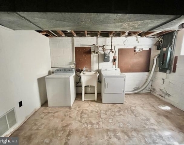 912 Hoyt Street - Photo Thumbnail 29