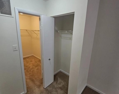 13906 Highstream Place - Photo Thumbnail 23