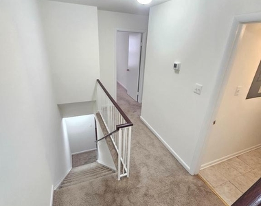13906 Highstream Place - Photo Thumbnail 14