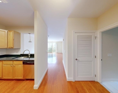 38 Maryland Avenue - Photo Thumbnail 2