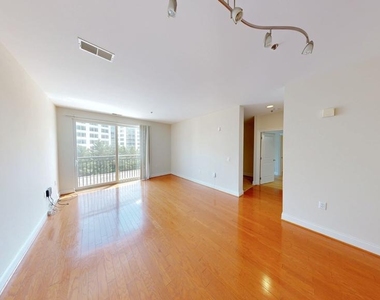 38 Maryland Avenue - Photo Thumbnail 5