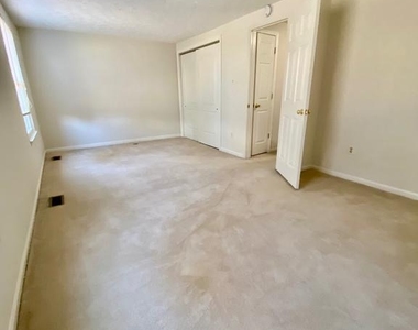 610 Coral Reef Drive - Photo Thumbnail 24