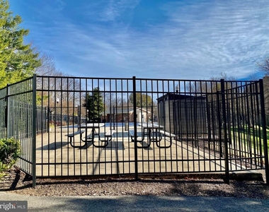 610 Coral Reef Drive - Photo Thumbnail 36