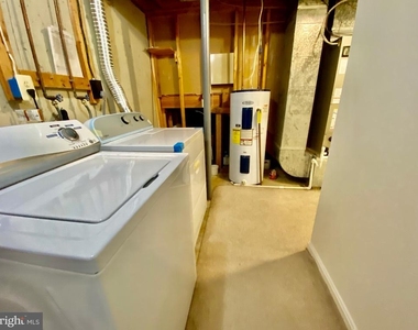 610 Coral Reef Drive - Photo Thumbnail 33