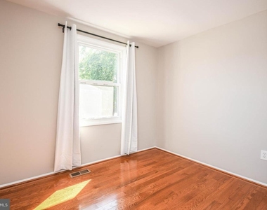 10231 Millstream Drive - Photo Thumbnail 18