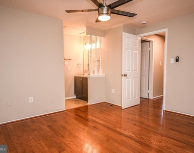 10231 Millstream Drive - Photo Thumbnail 12