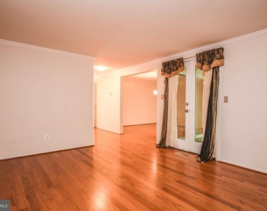 19002 Stedwick Drive - Photo Thumbnail 2