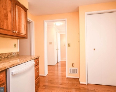 19002 Stedwick Drive - Photo Thumbnail 9