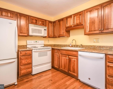 19002 Stedwick Drive - Photo Thumbnail 6