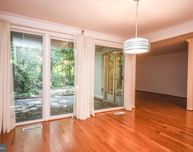 19002 Stedwick Drive - Photo Thumbnail 4
