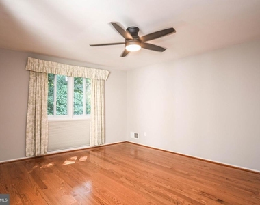 19002 Stedwick Drive - Photo Thumbnail 11