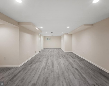 121 Whitmoor Terrace - Photo Thumbnail 17