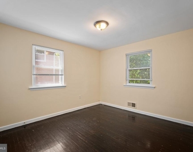 121 Whitmoor Terrace - Photo Thumbnail 21
