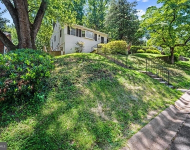 121 Whitmoor Terrace - Photo Thumbnail 29