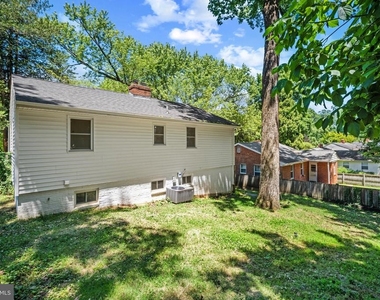 121 Whitmoor Terrace - Photo Thumbnail 24