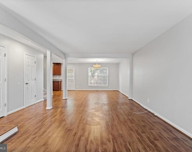 19202 Dunbridge Way - Photo Thumbnail 5