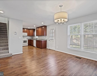 19202 Dunbridge Way - Photo Thumbnail 3