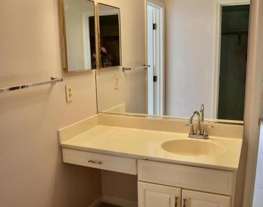17105 Thatcher Court - Photo Thumbnail 25