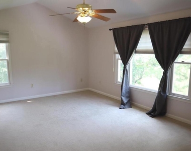 17105 Thatcher Court - Photo Thumbnail 14