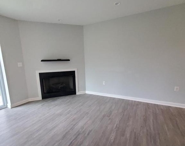 102 Garth Terrace - Photo Thumbnail 3