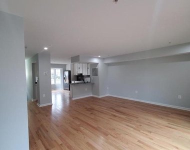 102 Garth Terrace - Photo Thumbnail 1