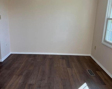 11702 Zebrawood Court - Photo Thumbnail 4