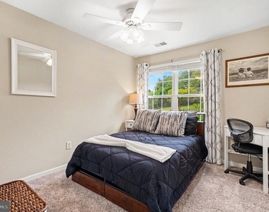 300 Tall Pines Court - Photo Thumbnail 16
