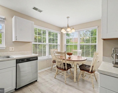 300 Tall Pines Court - Photo Thumbnail 9