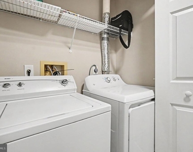 300 Tall Pines Court - Photo Thumbnail 18
