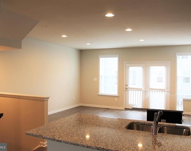 6050 Krantz Drive - Photo Thumbnail 2
