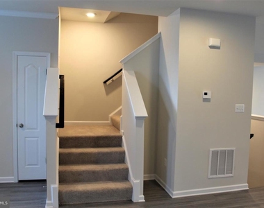 6050 Krantz Drive - Photo Thumbnail 13