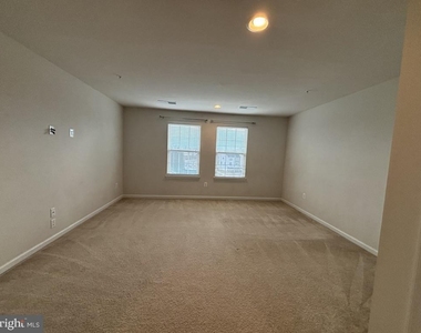 6503 Ballenger Run Boulevard - Photo Thumbnail 3