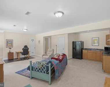 6485 Tip Hill Drive - Photo Thumbnail 2