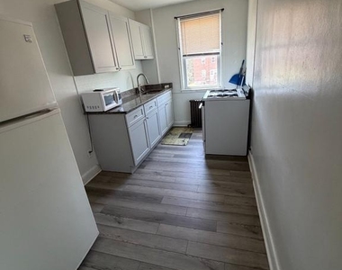 2936 Yorkway - Photo Thumbnail 3