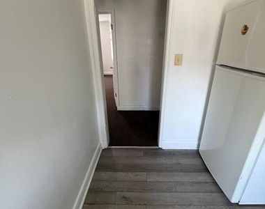 2936 Yorkway - Photo Thumbnail 5